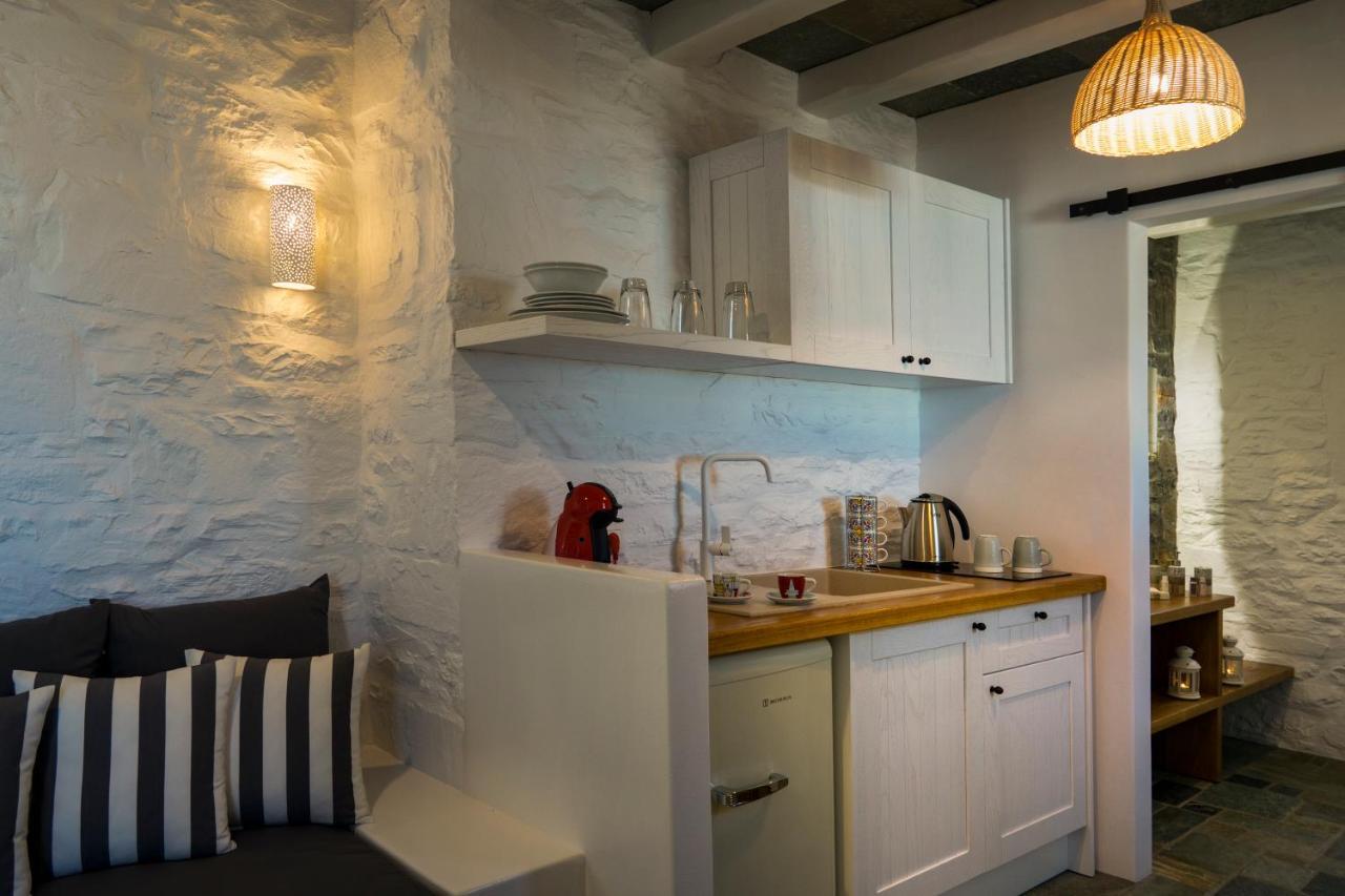 Maris Private Residence Folegandros Town ภายนอก รูปภาพ