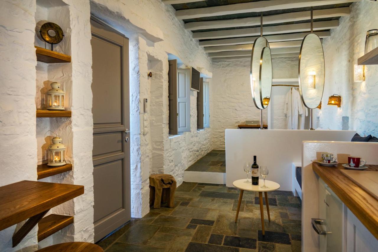 Maris Private Residence Folegandros Town ภายนอก รูปภาพ