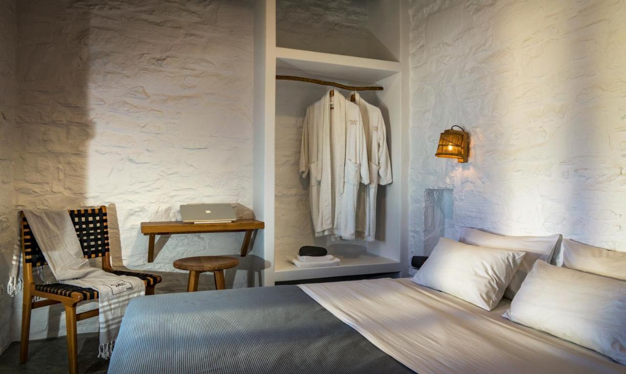 Maris Private Residence Folegandros Town ภายนอก รูปภาพ